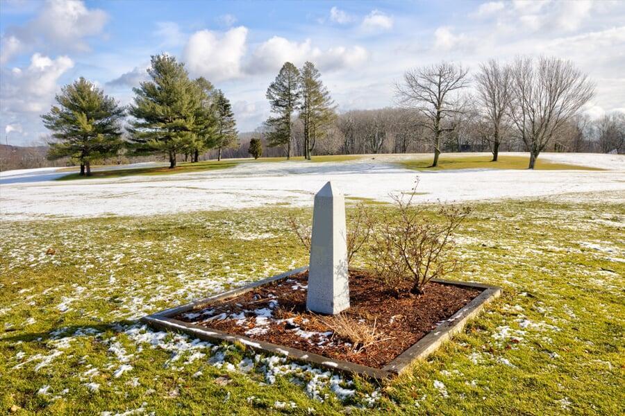 Headstone Engraving in Goddard, KS: Everything You Need to Know